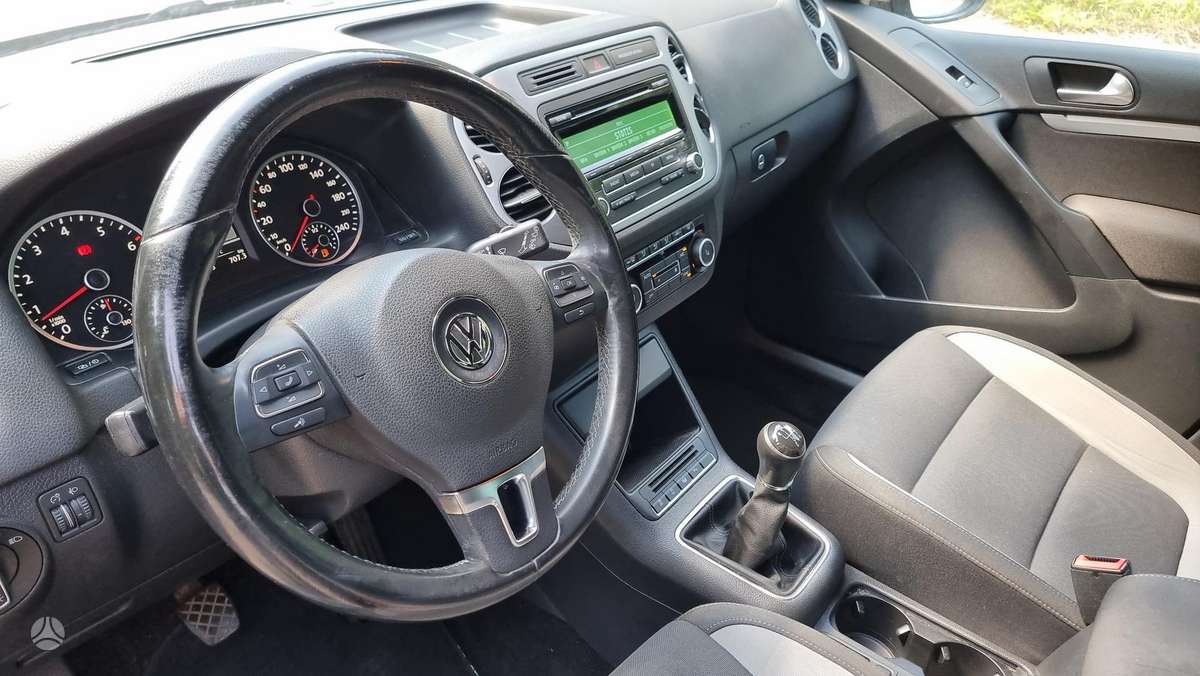 Volkswagen Tiguan 2013 — photo 12