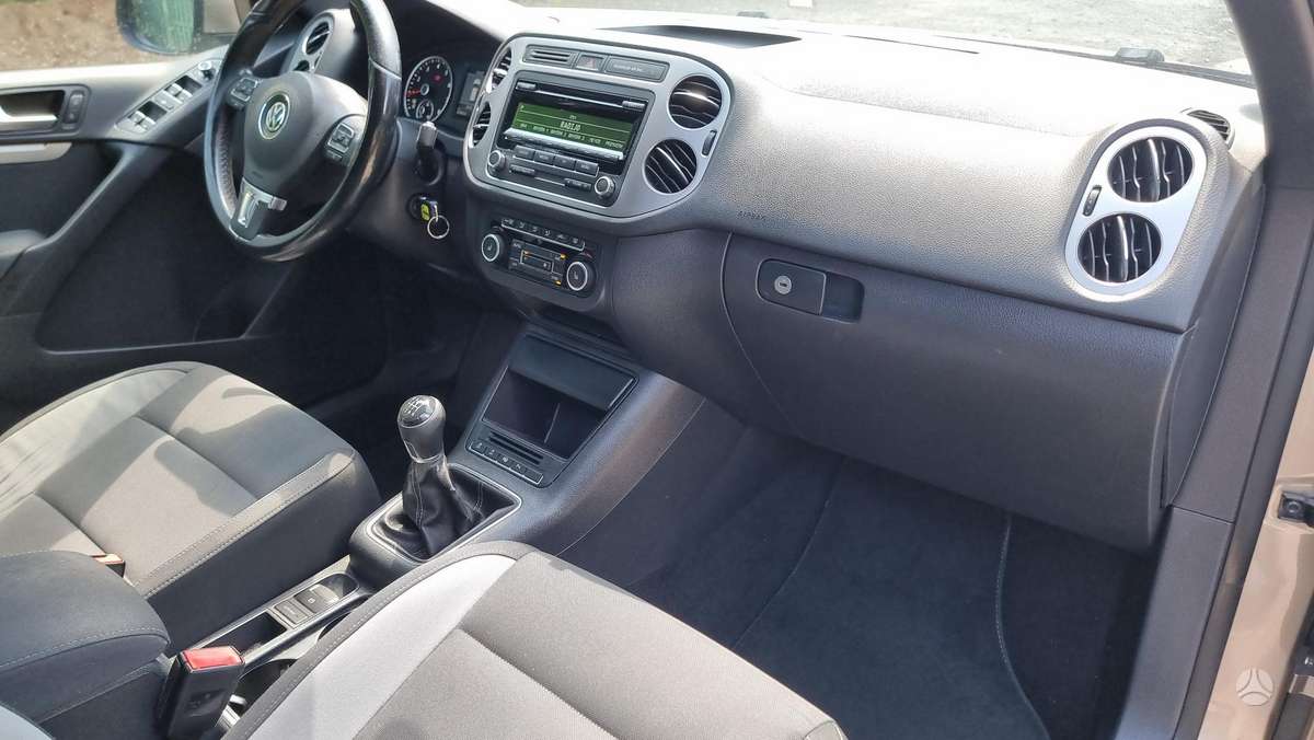 Volkswagen Tiguan 2013 — photo 15
