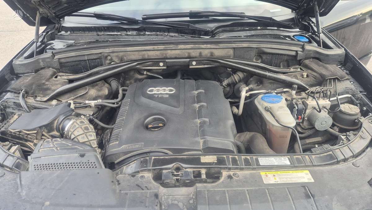 Audi Q5 2011 — photo 16