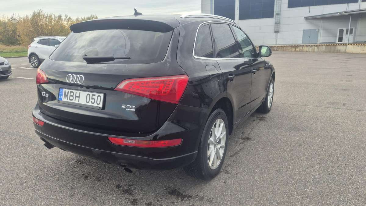 Audi Q5 2011 — photo 7