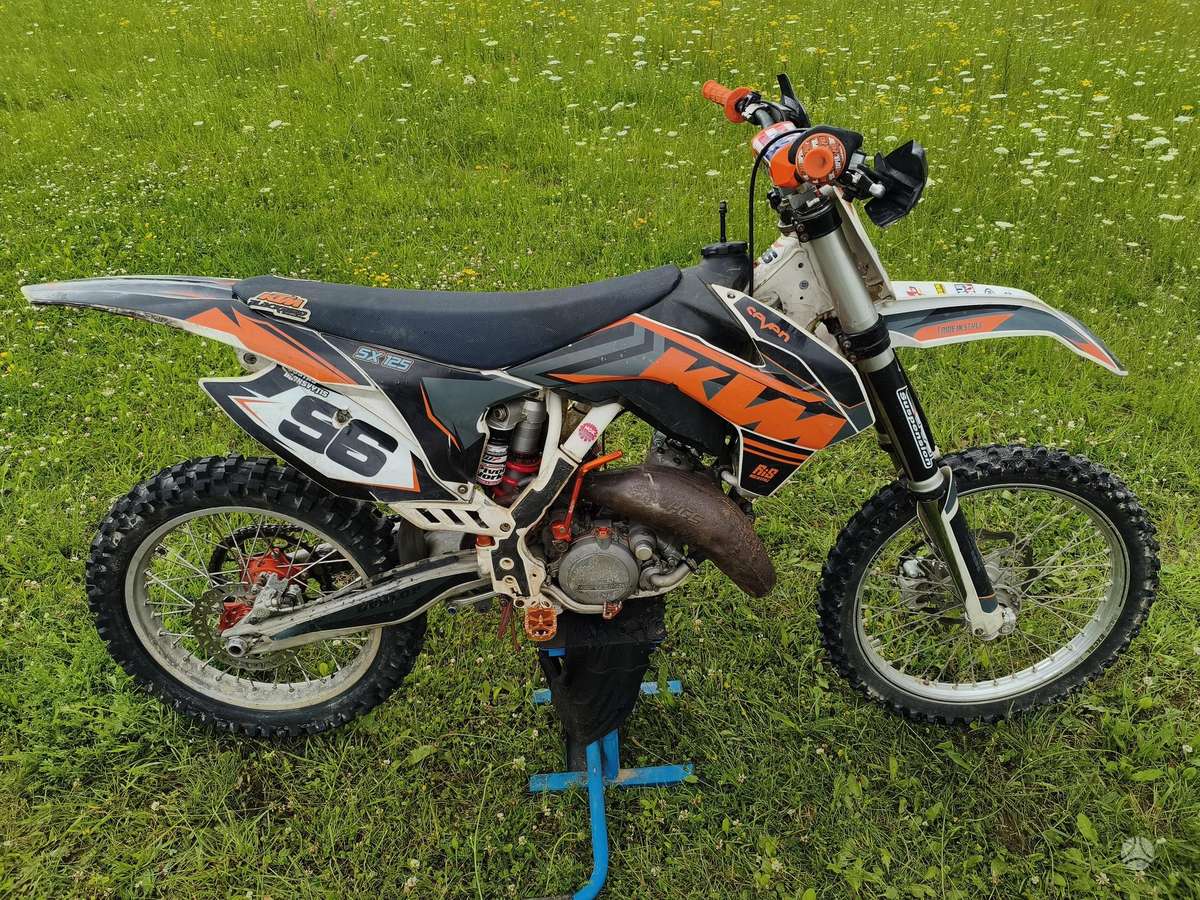 KTM SX 2015 — rear view
