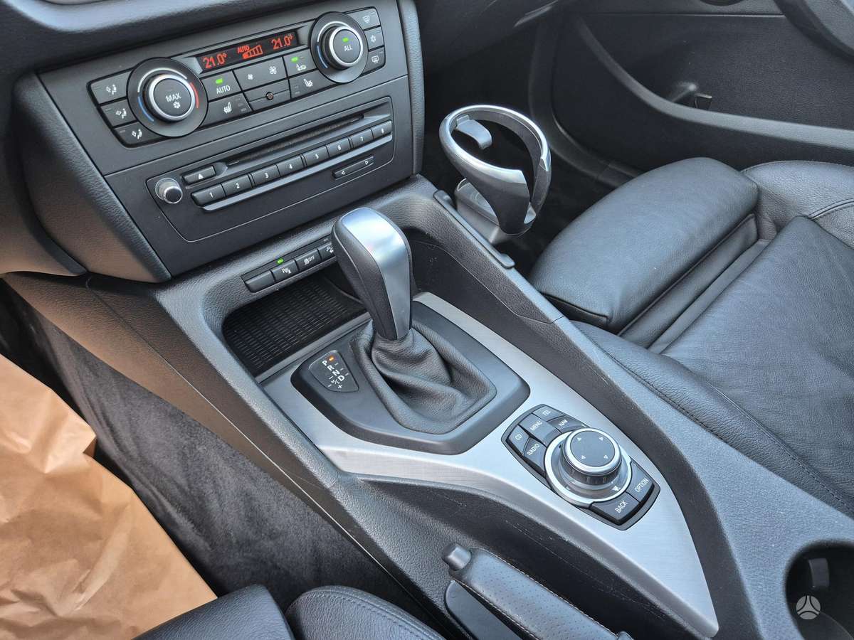 BMW X1 2011 — фото 14