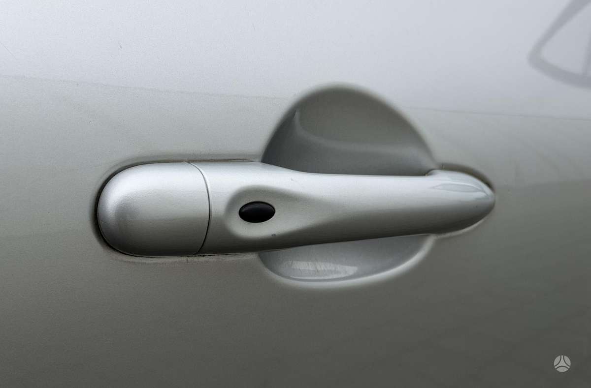 Renault Captur 2015 — photo 12