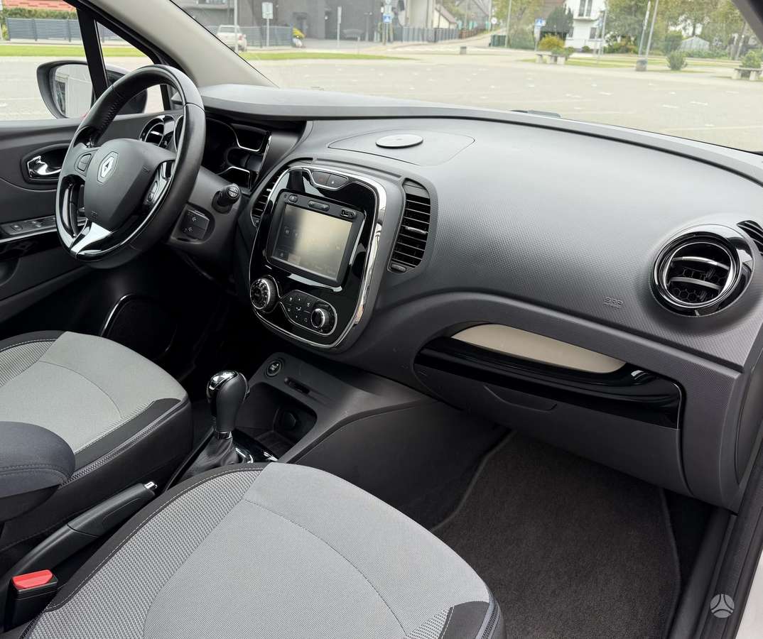 Renault Captur 2015 — photo 17