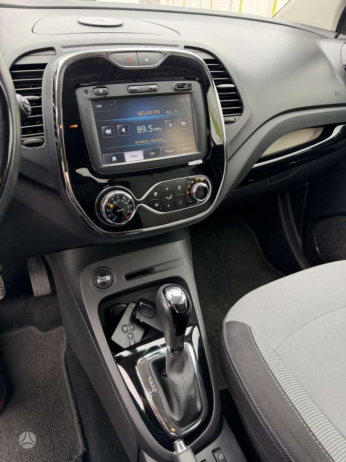 Renault Captur 2015 — photo 20