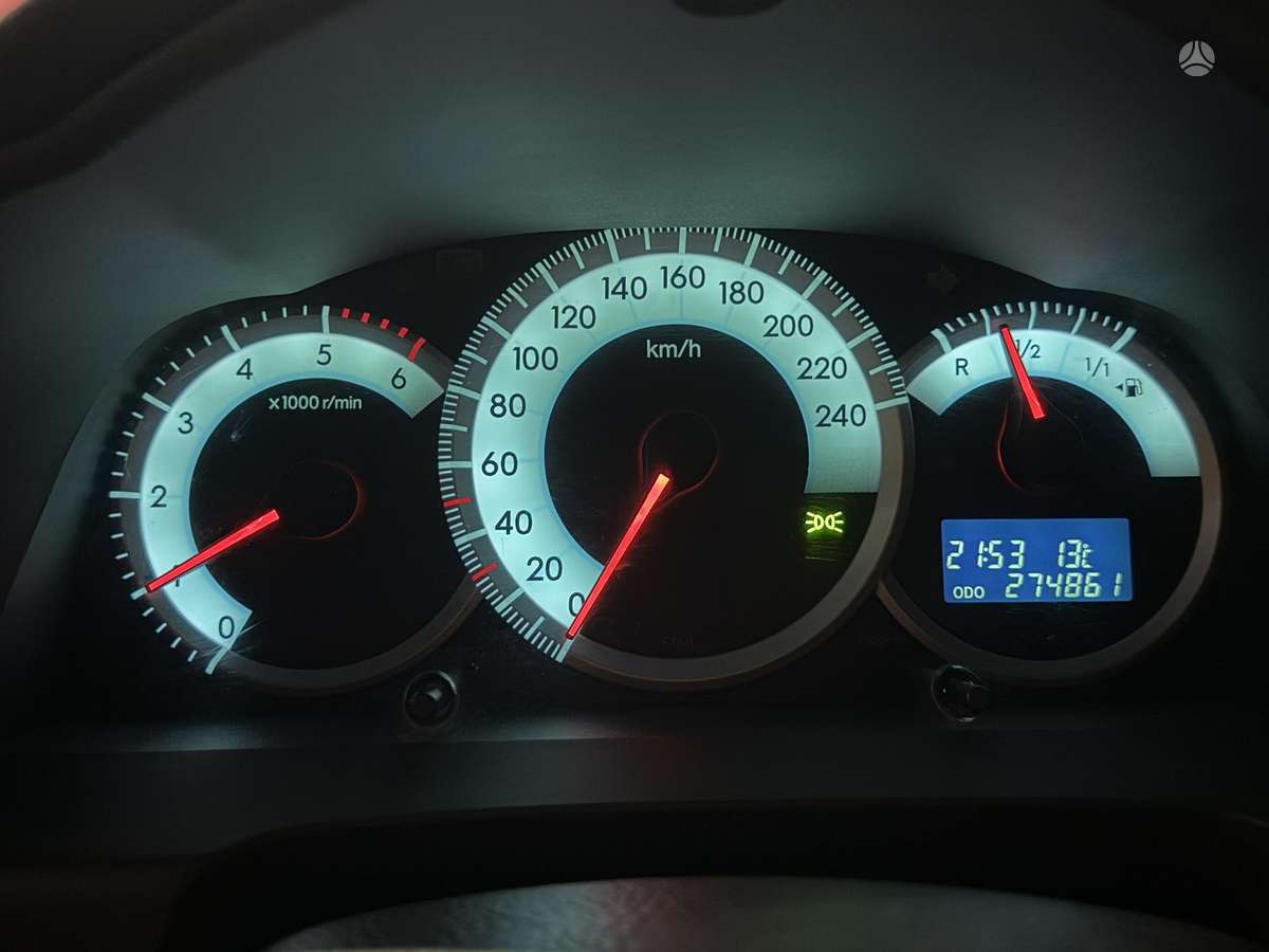 Toyota Corolla 2007 — photo 27