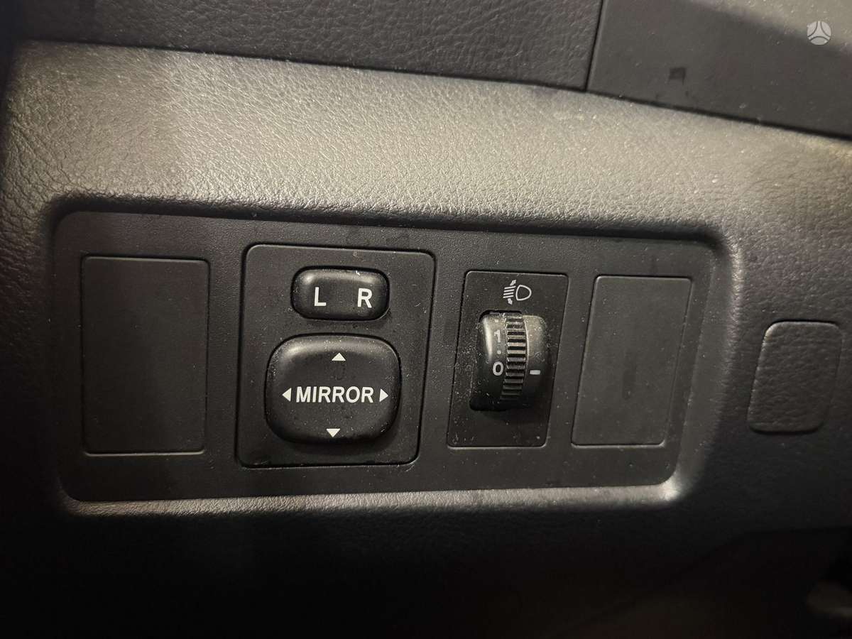 Toyota Corolla 2007 — photo 34