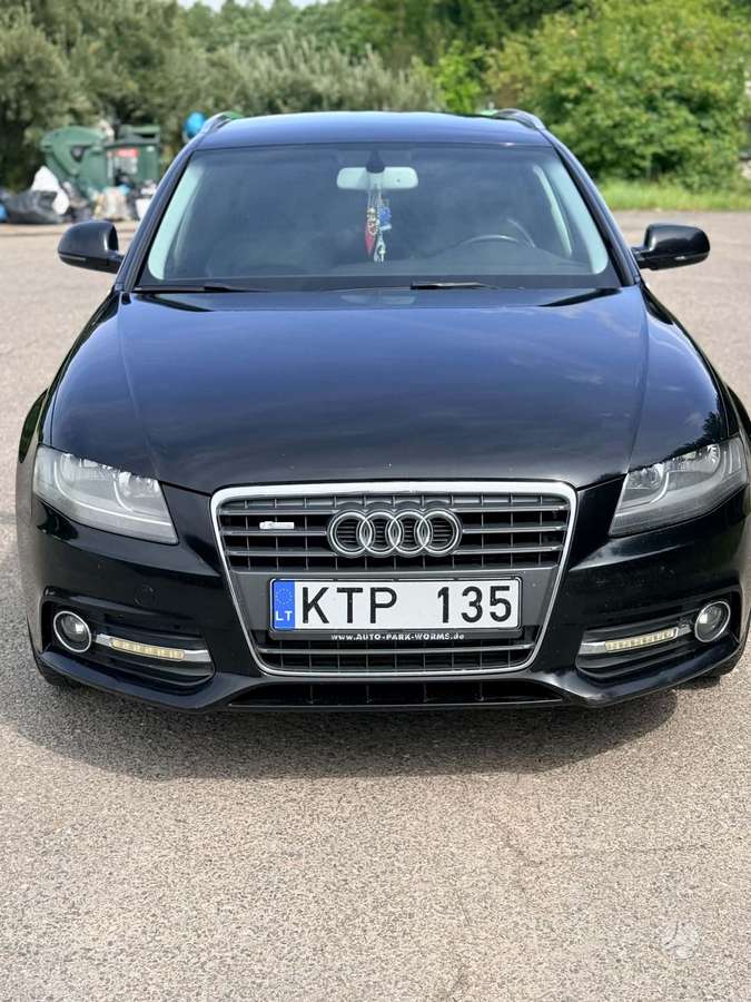 Audi A4 2010 — фото 12