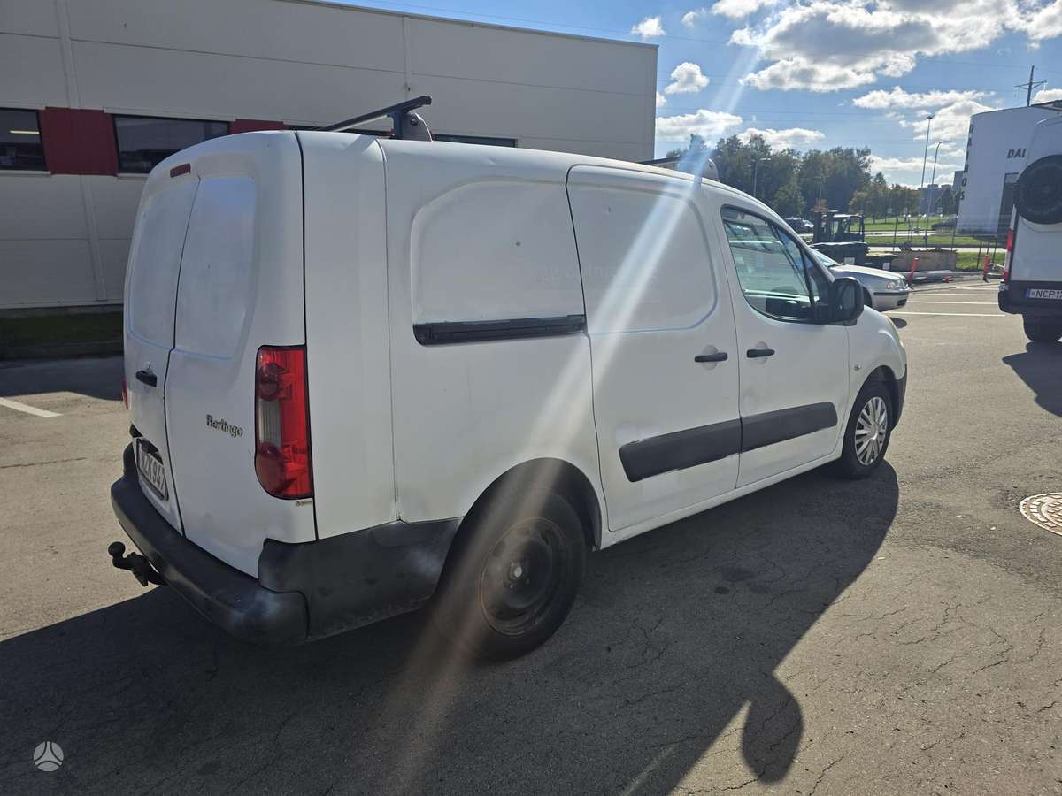 Citroen Berlingo 2012 — салон