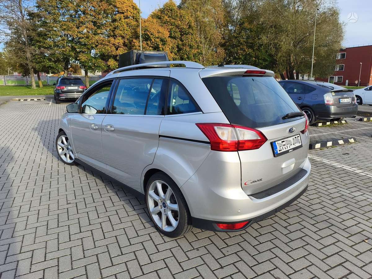 Ford Grand 2013 — interior