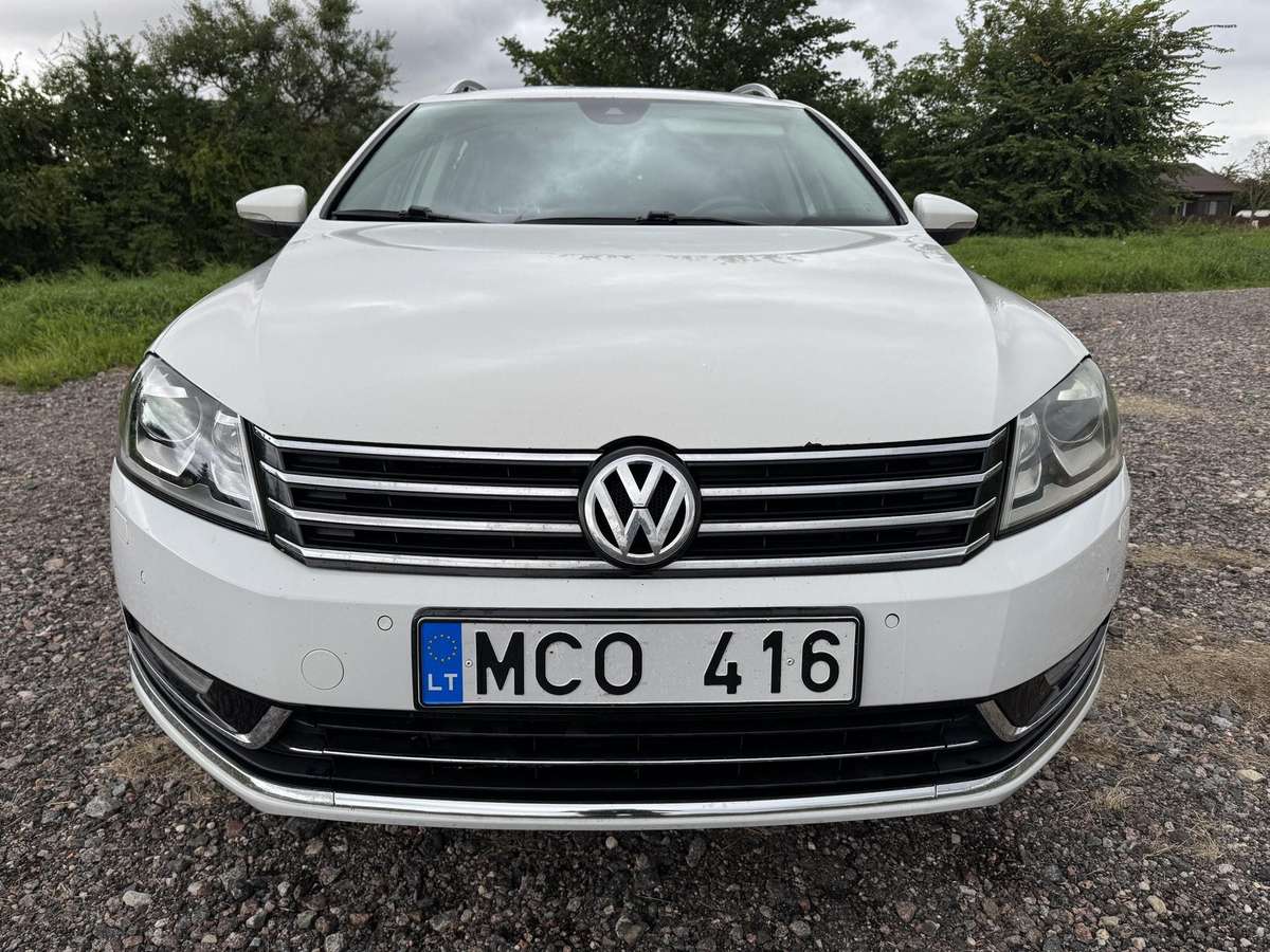 Volkswagen Passat 2014 — салон