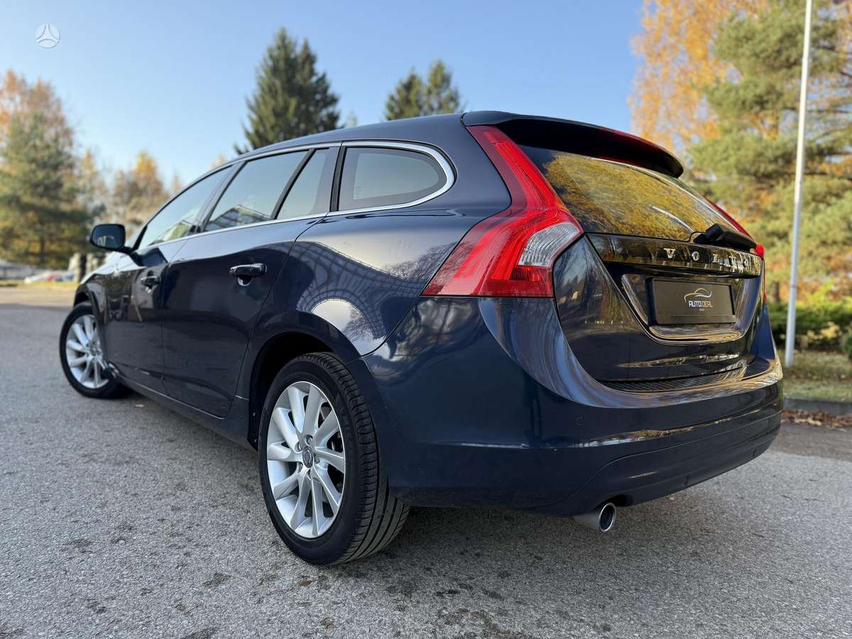 Volvo V60 2013 — photo 5