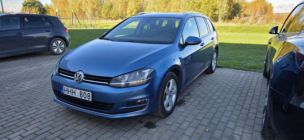 Volkswagen Golf 2014 — rear view