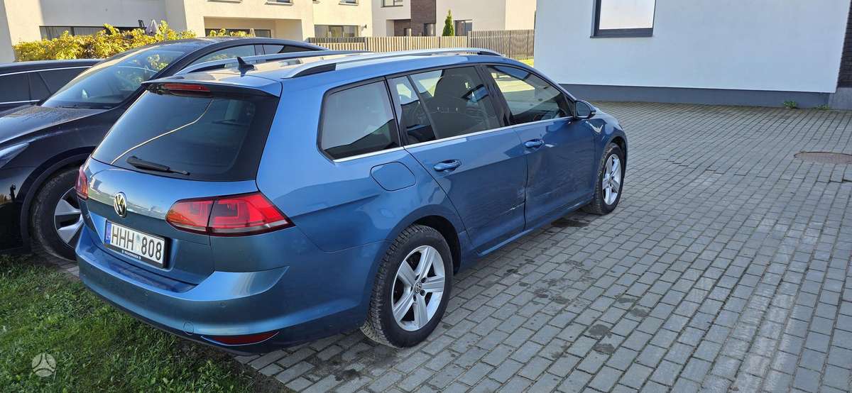 Volkswagen Golf 2014 — engine 1598 cm³, 110 HP (81kW)