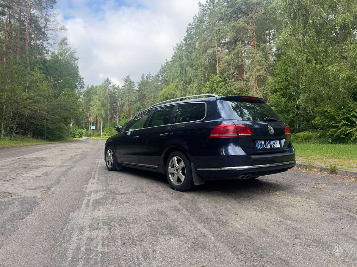 Volkswagen Passat 2012 — photo 10