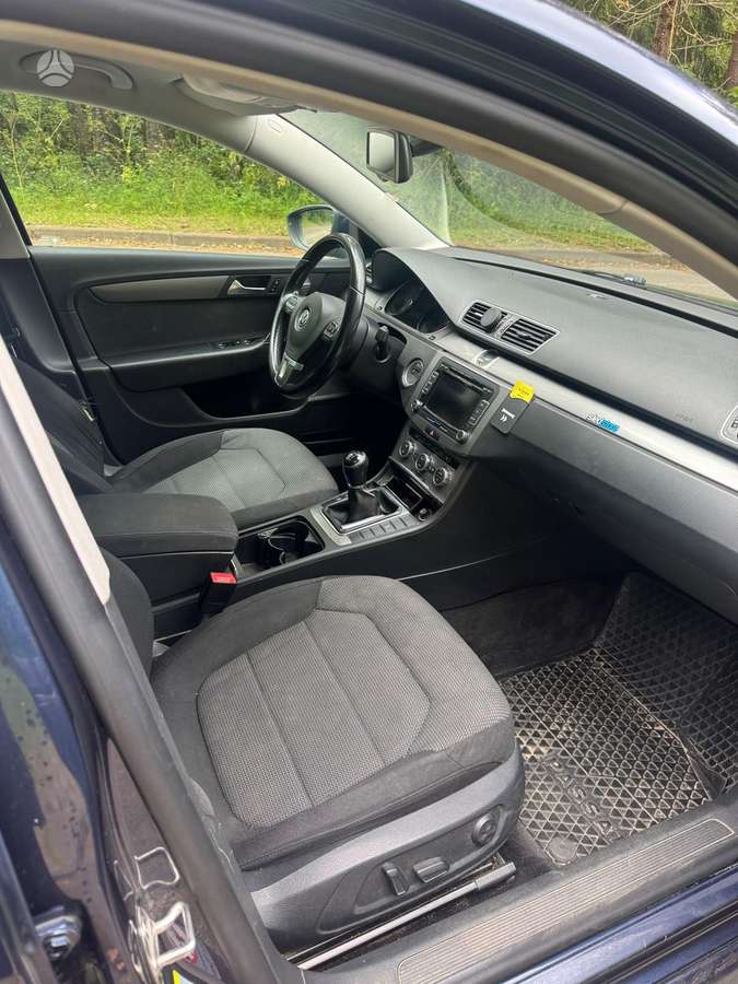 Volkswagen Passat 2012 — photo 6