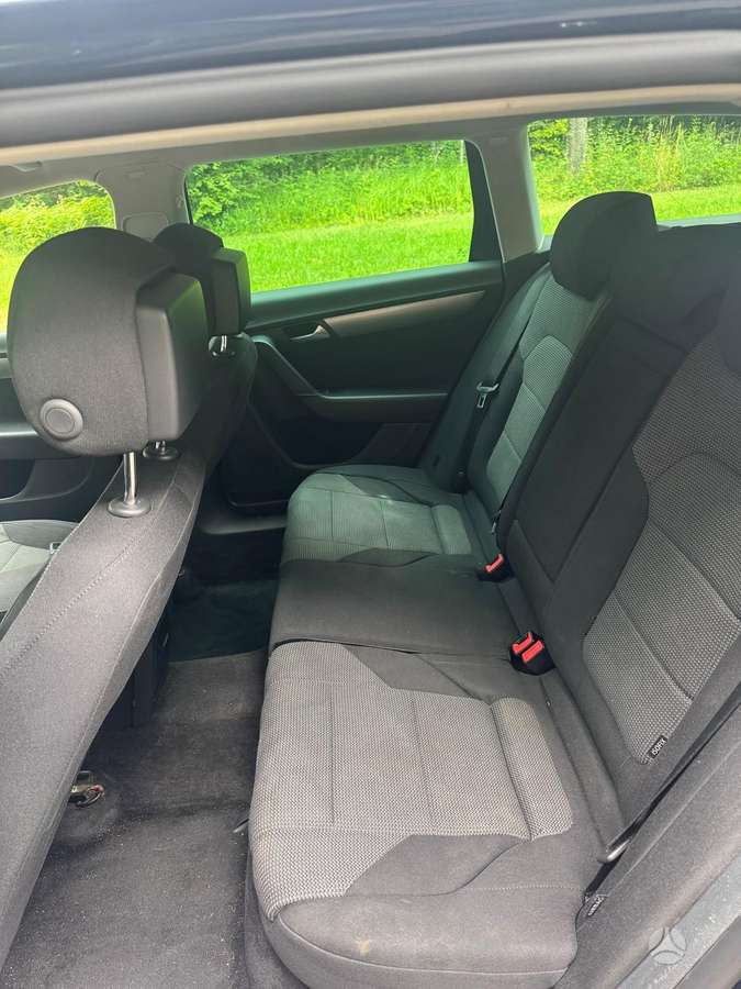 Volkswagen Passat 2012 — photo 8