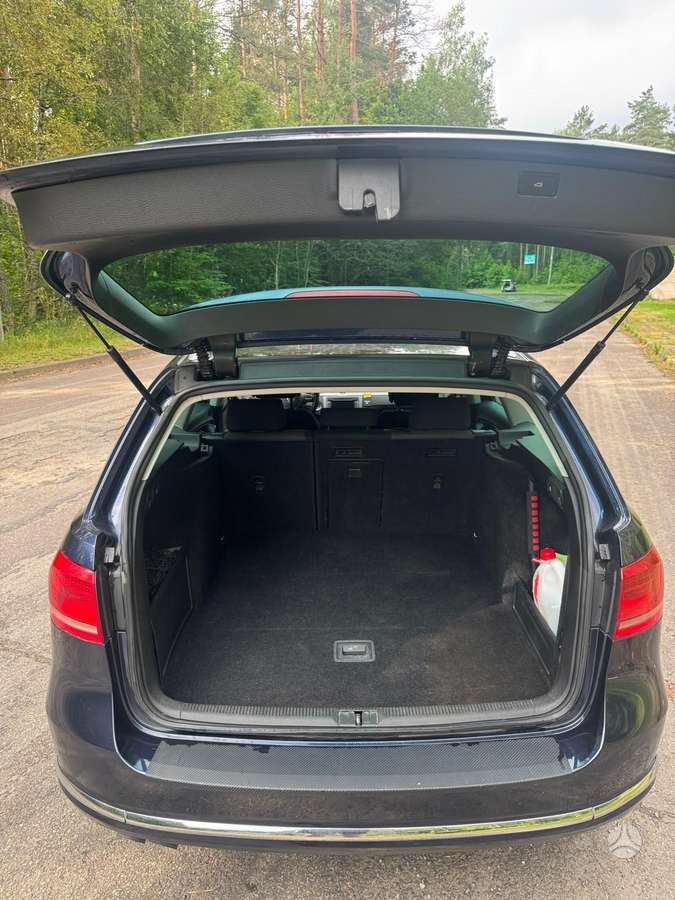 Volkswagen Passat 2012 — photo 9