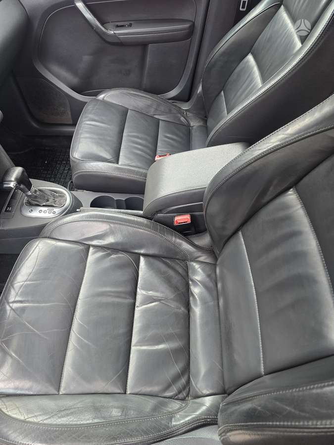 Volkswagen Touran 2008 — photo 10