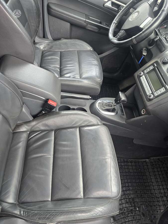 Volkswagen Touran 2008 — photo 9