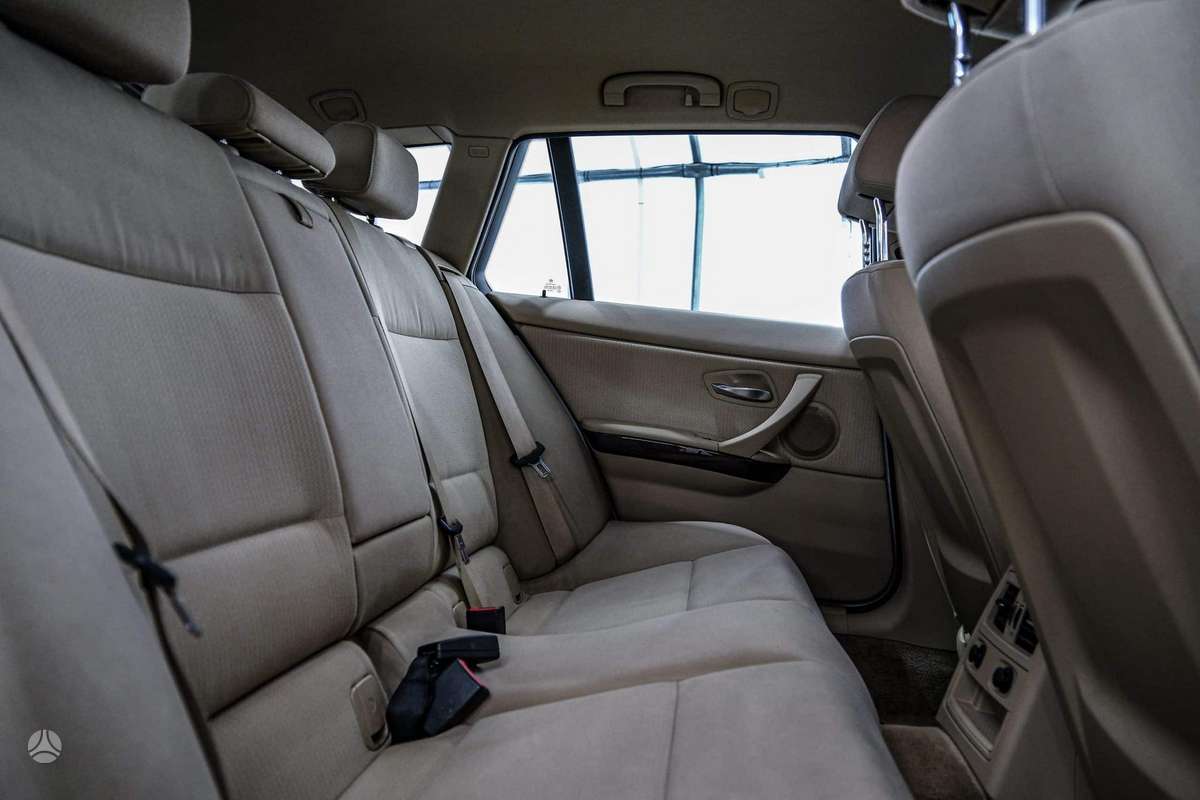 BMW 320 2012 — photo 10