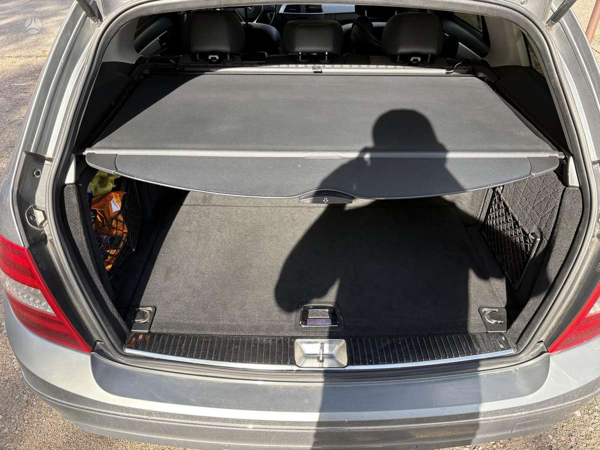 Mercedes-Benz C300 2013 — photo 18