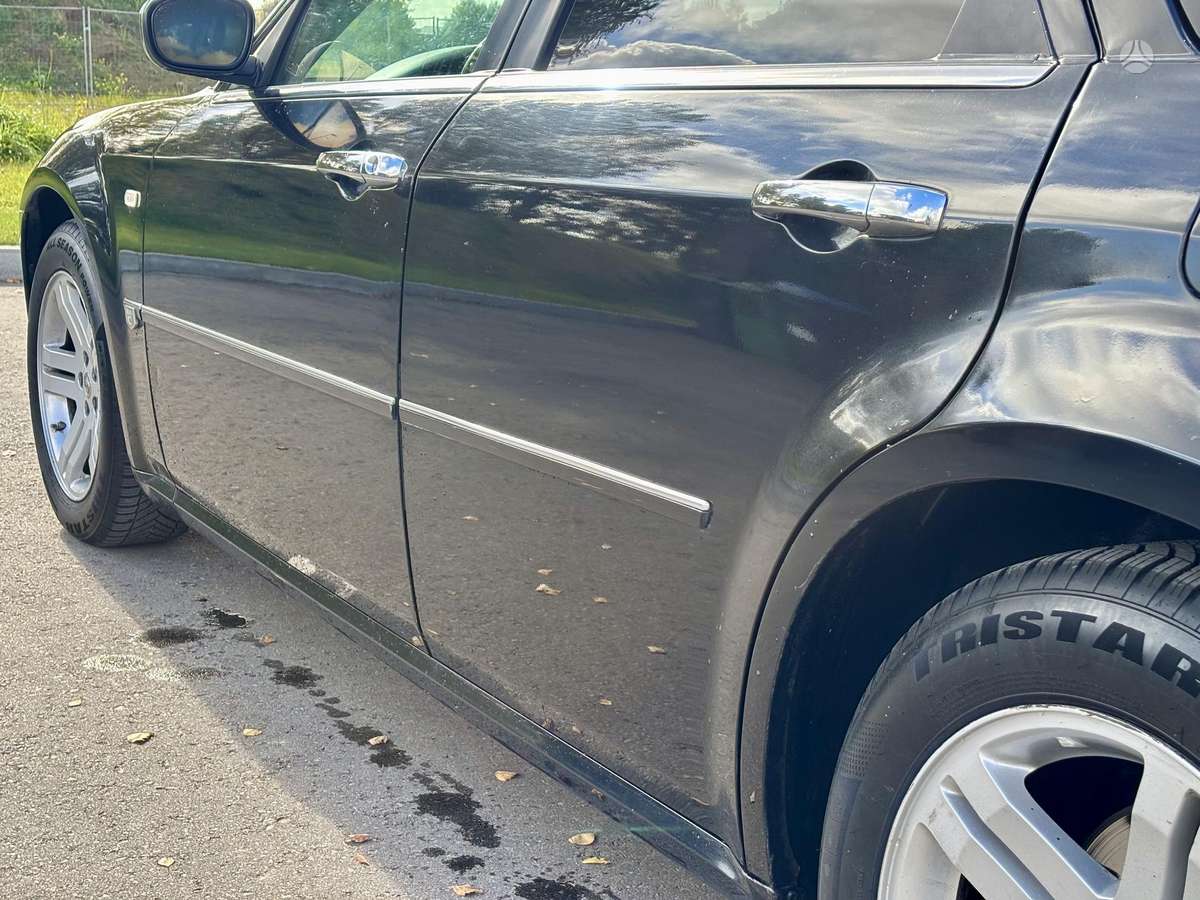 Chrysler 300C 2007 — двигун 2987 cm³, 218 HP (160kW)