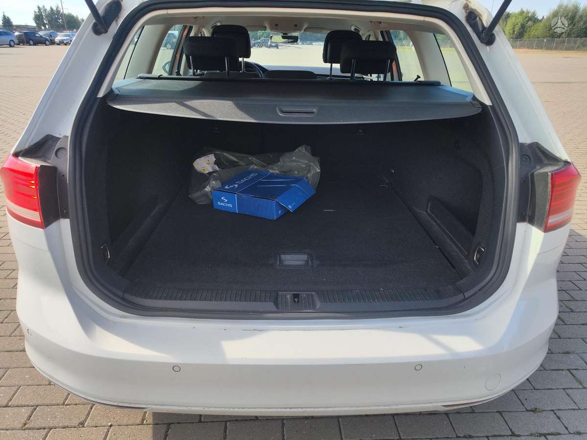 Volkswagen Passat 2015 — photo 8
