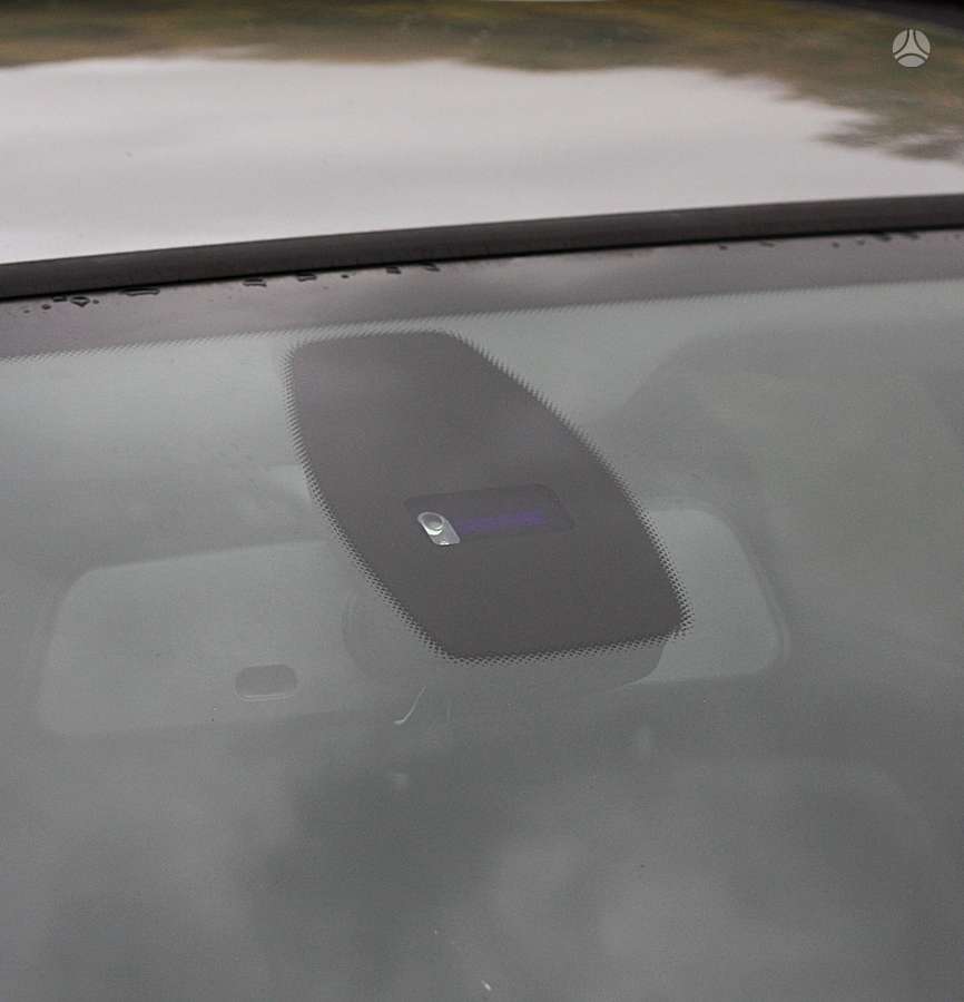 BMW 320 2011 — photo 11