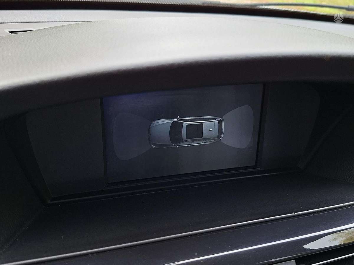 BMW 320 2011 — photo 29