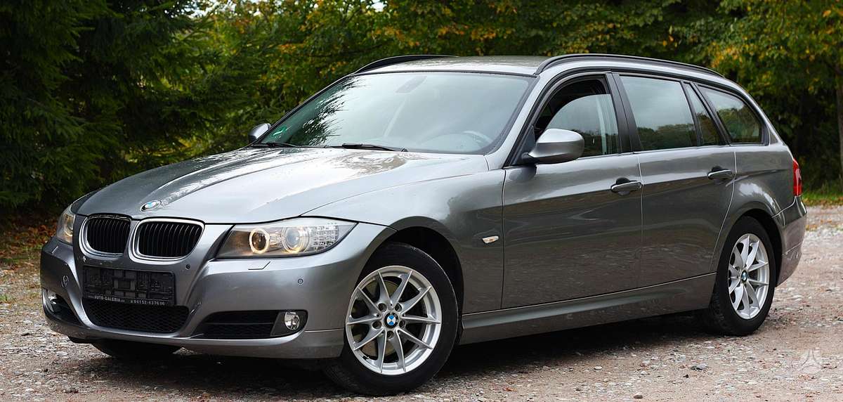 BMW 320 2011 — photo 7