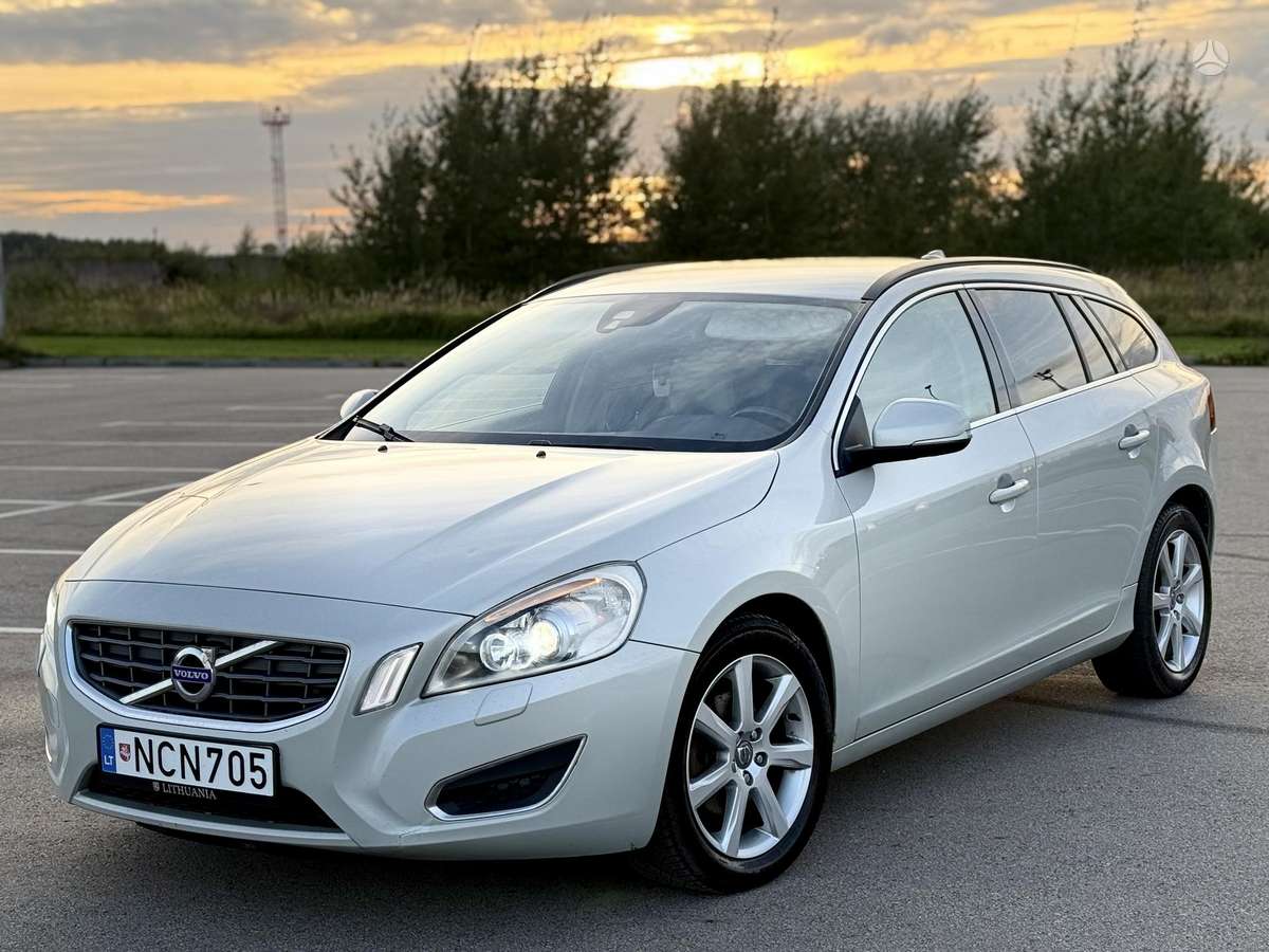 Volvo V60, 2011