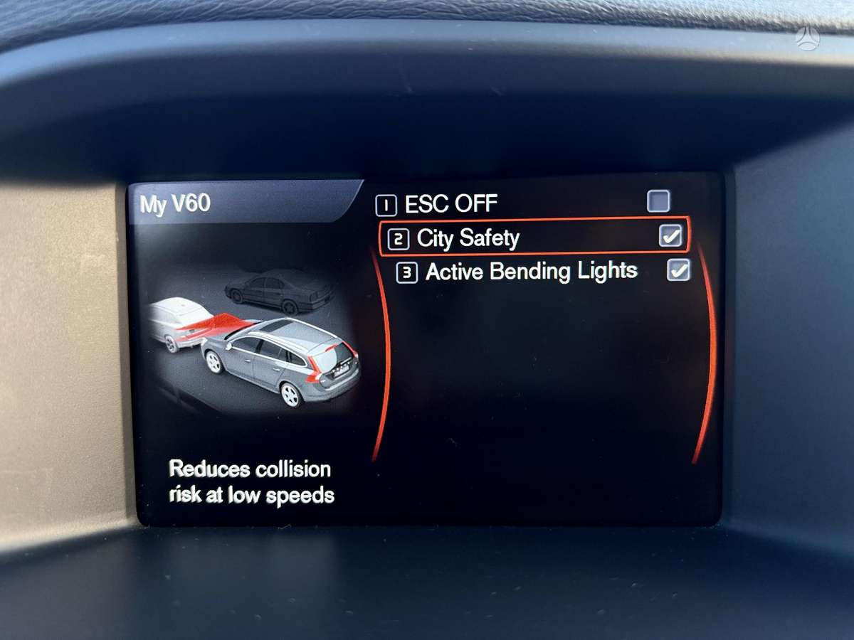 Volvo V60 2011 — photo 23