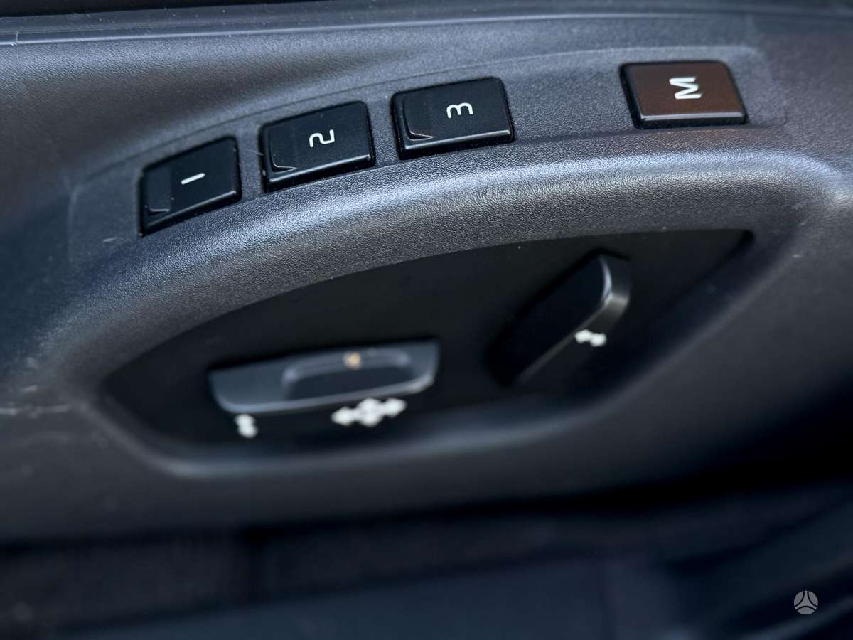 Volvo V60 2011 — photo 26