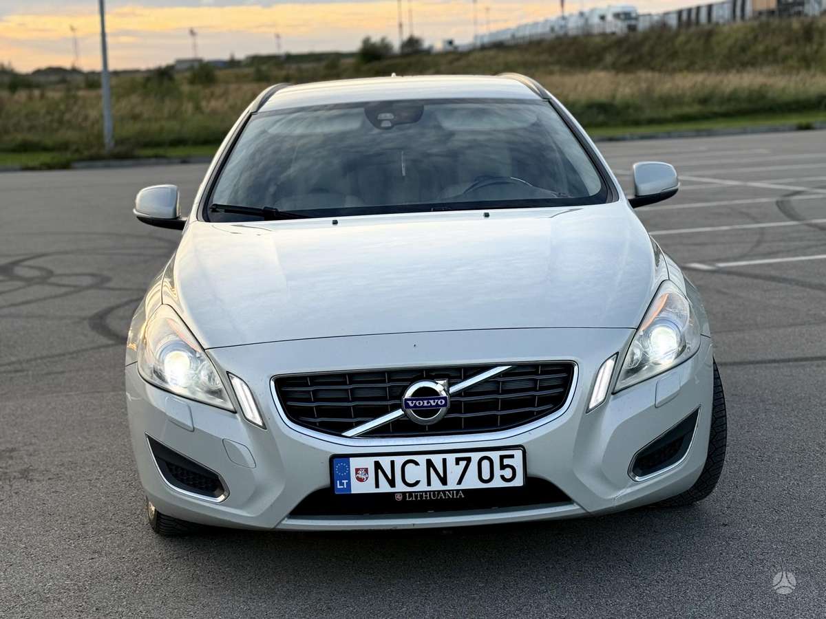 Volvo V60 2011 — photo 5