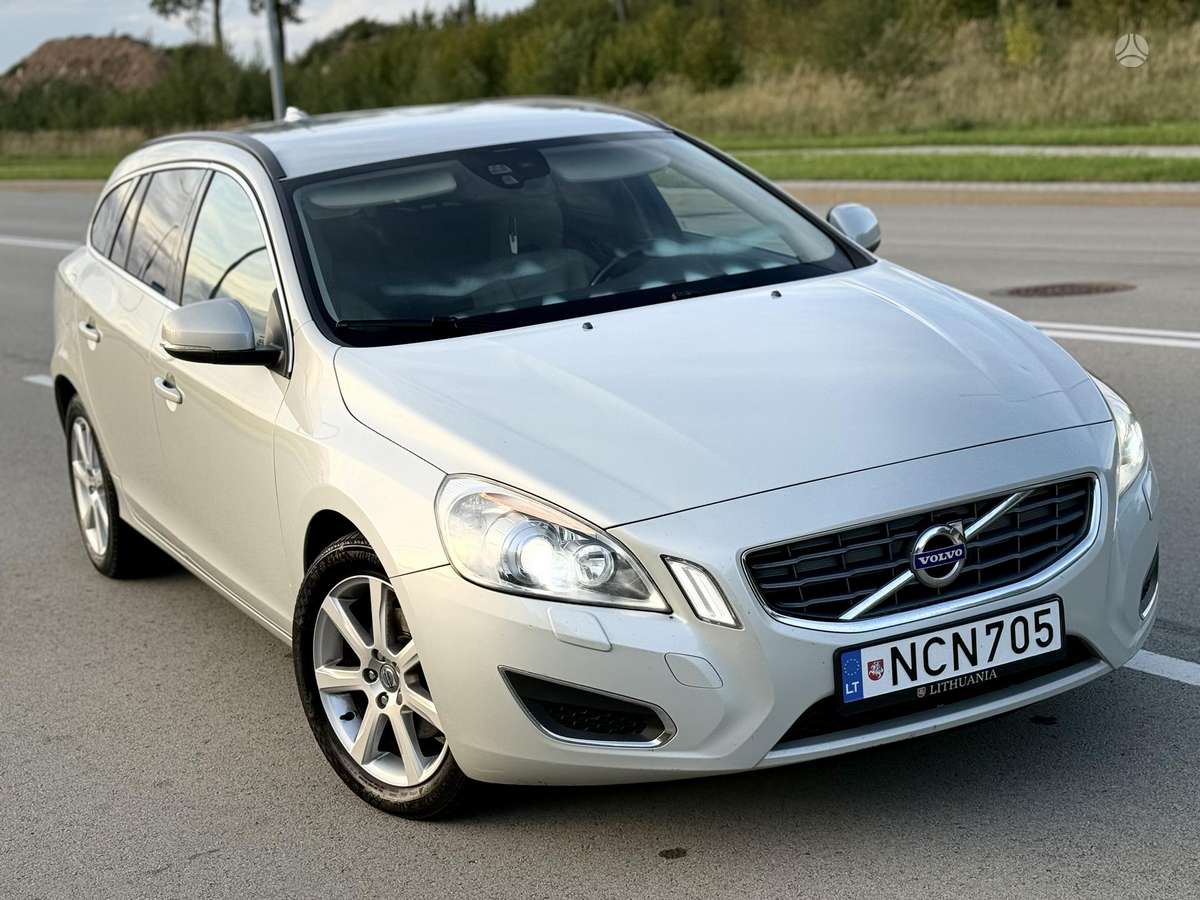 Volvo V60 2011 — photo 7