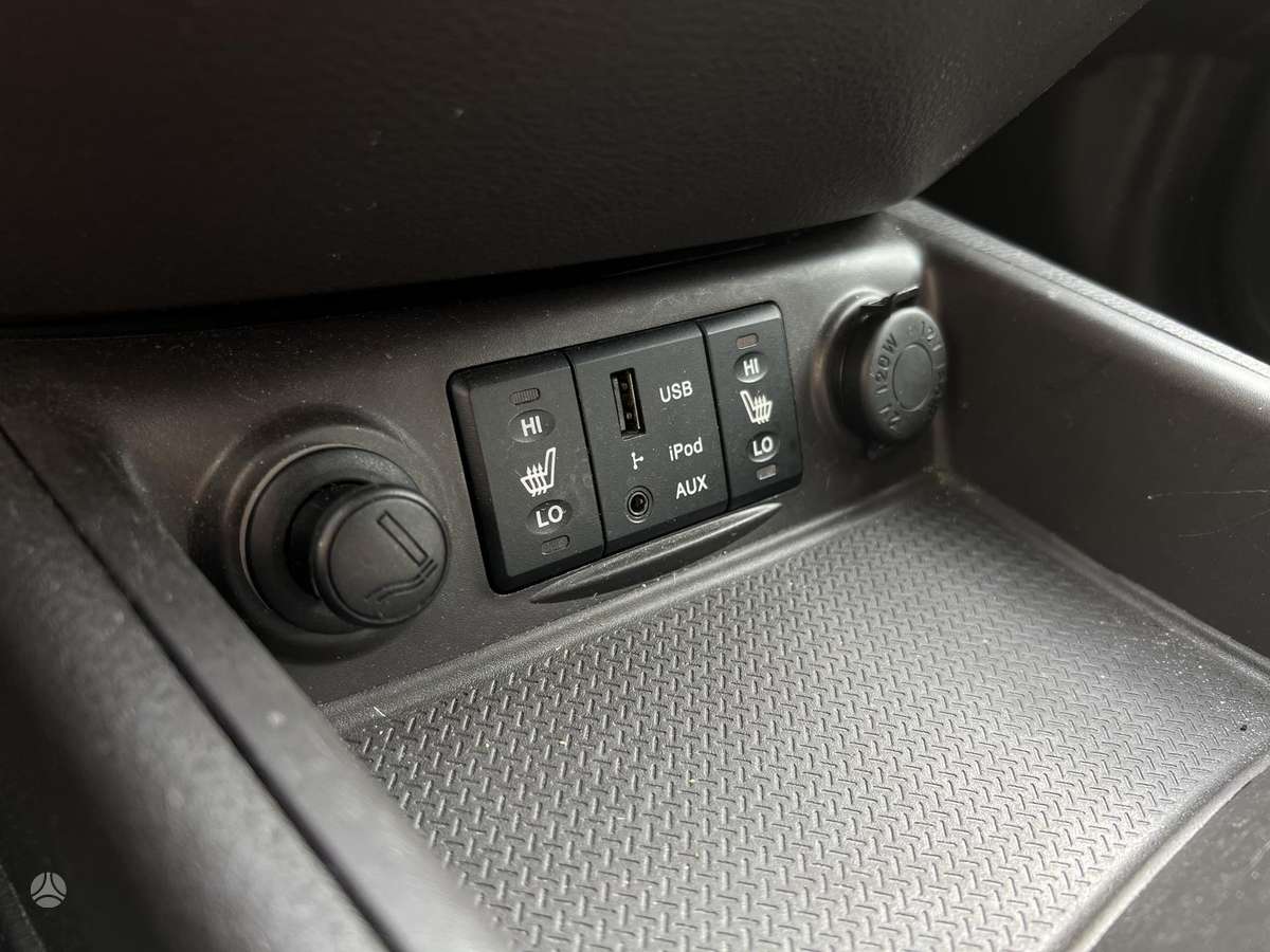 Hyundai Santa 2010 — photo 12