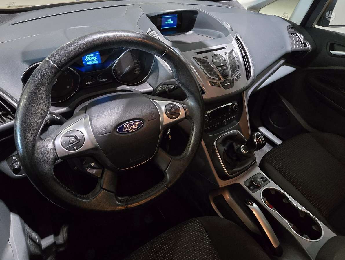Ford C-MAX 2015 — photo 10