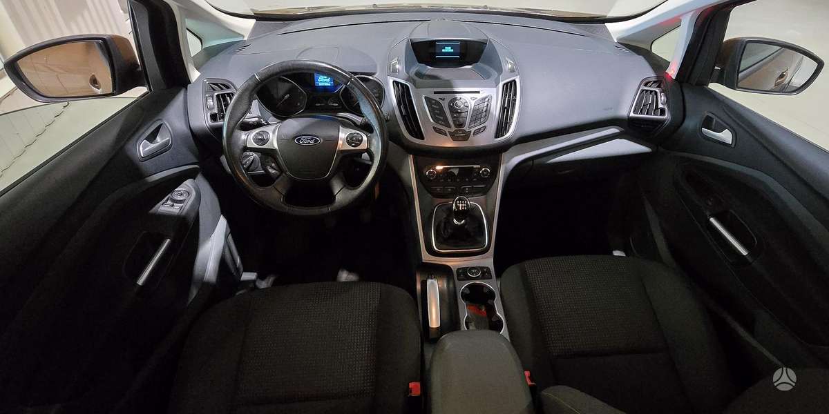 Ford C-MAX 2015 — photo 11