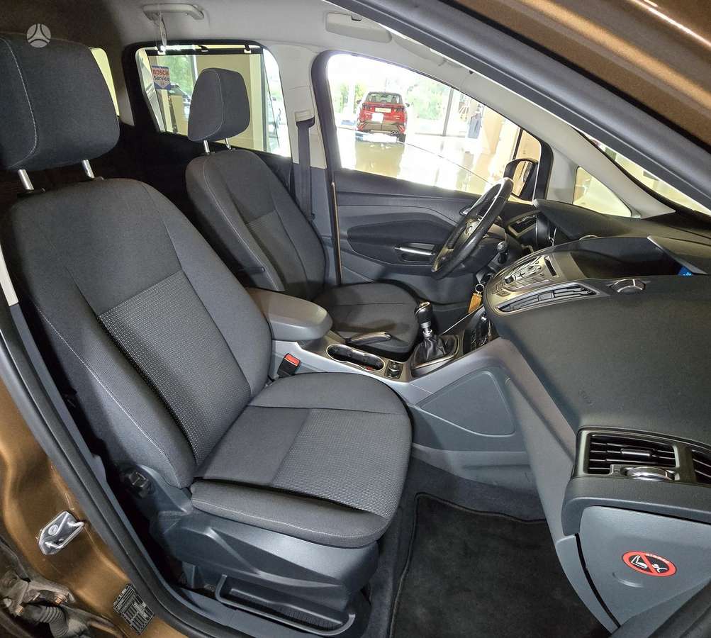 Ford C-MAX 2015 — photo 12