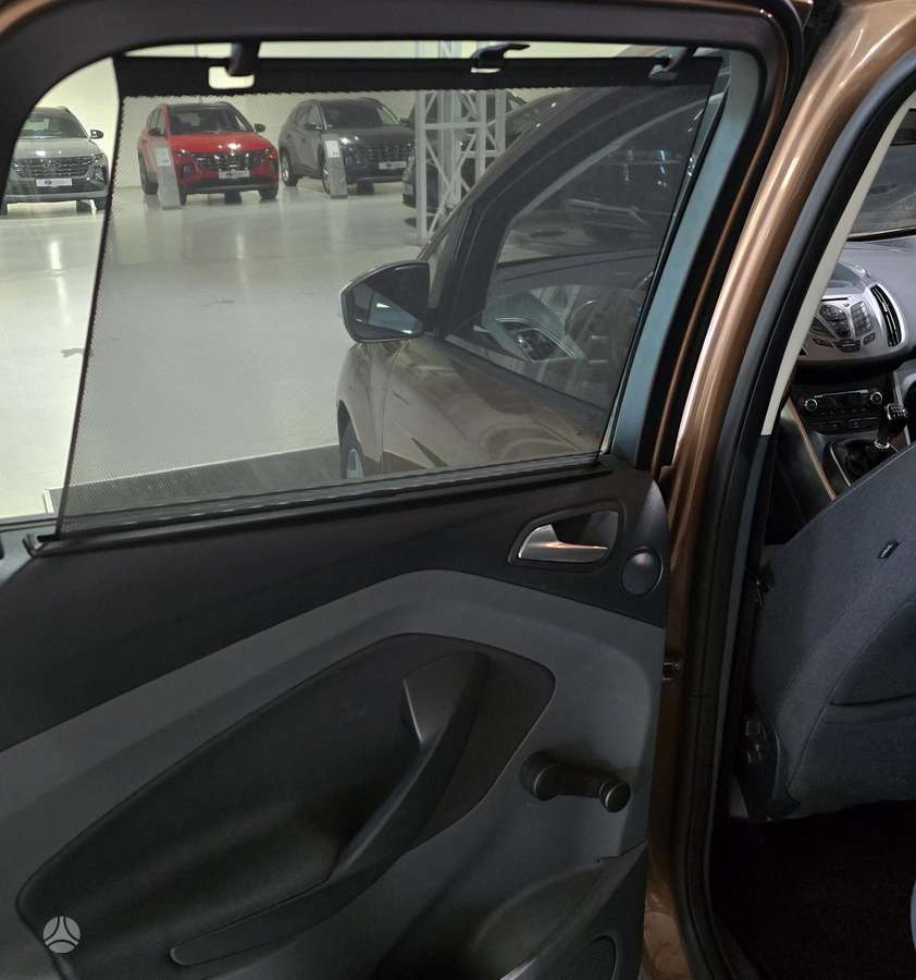 Ford C-MAX 2015 — photo 13