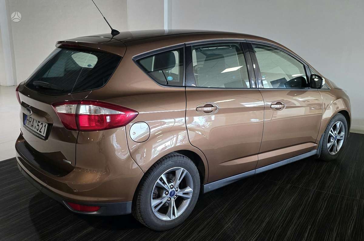 Ford C-MAX 2015 — interior