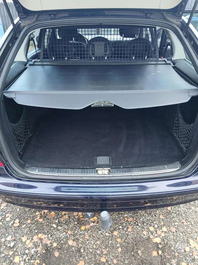 Mercedes-Benz C200 2004 — photo 10