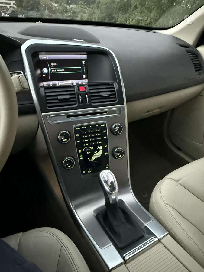 Volvo XC60 2013 — фото 14