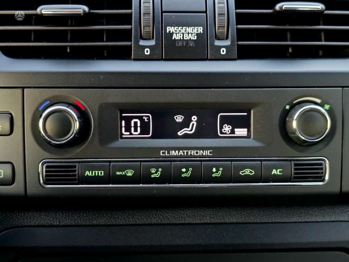 Skoda Fabia 2011 — photo 20