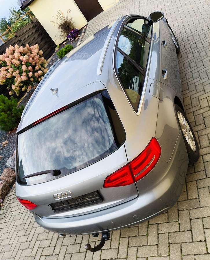 Audi A4 2009 — rear view