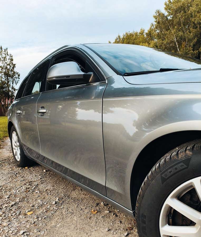 Audi A4 2009 — photo 7