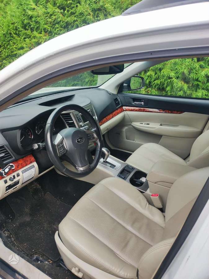 Subaru Outback 2012 — photo 5