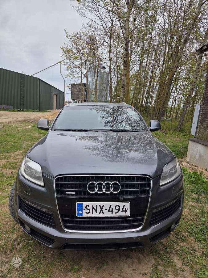 Audi Q7 2007 — rear view