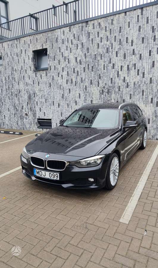 BMW 318, 2013